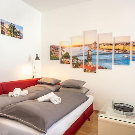Grace Pine Apartment 1 Budapest Esterno foto