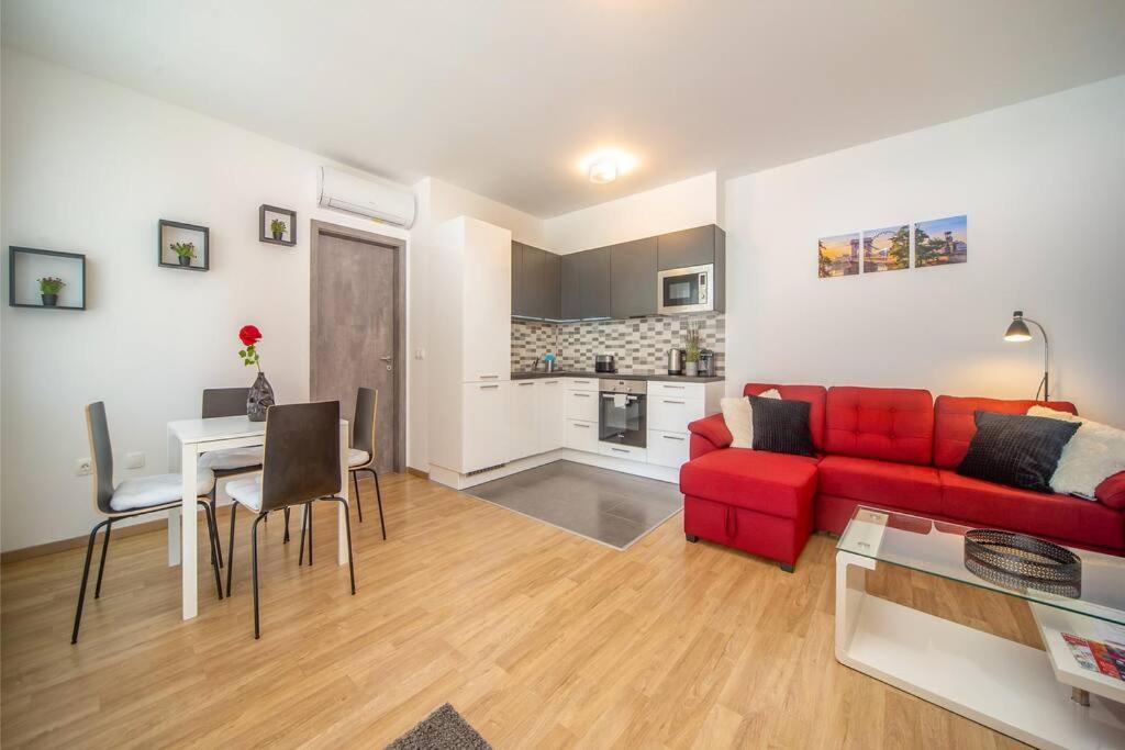 Grace Pine Apartment 1 Budapest Esterno foto